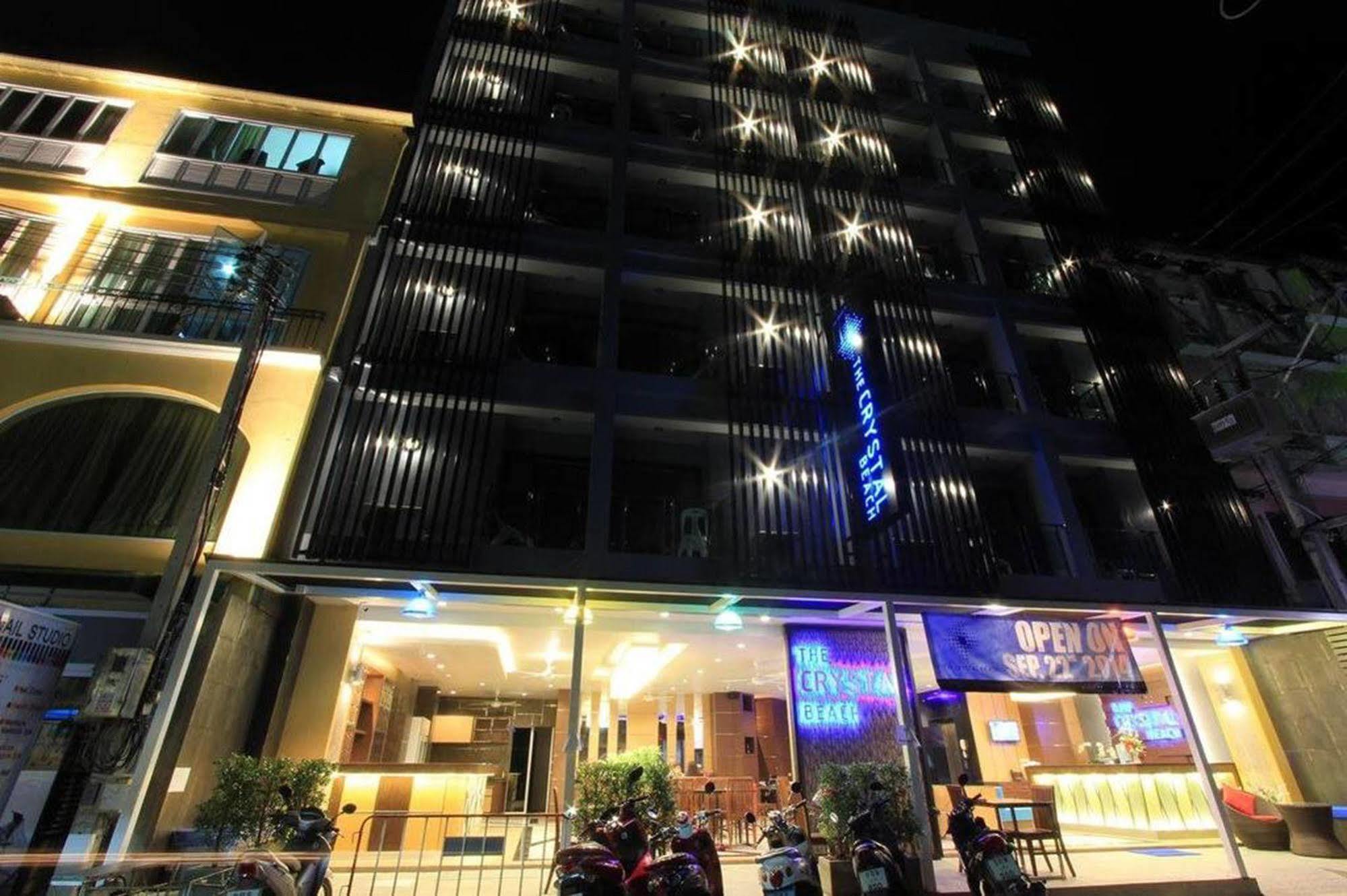 The Crystal Beach Hotel Patong Exterior foto